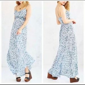 ECOTE Maxi Dress Side Cut Out Floral Blue M